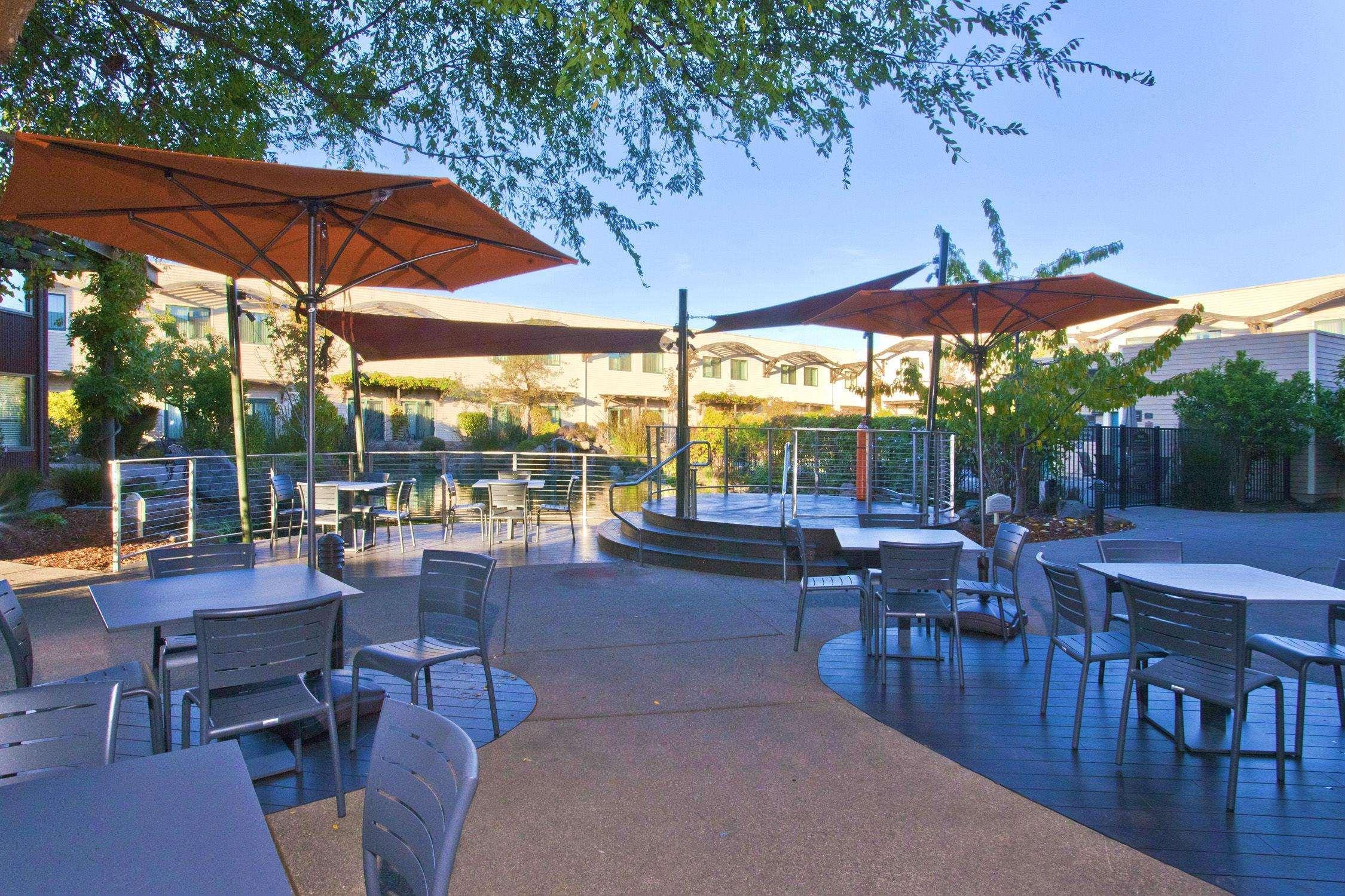 Doubletree By Hilton Napa Valley - Американ Кениън Екстериор снимка