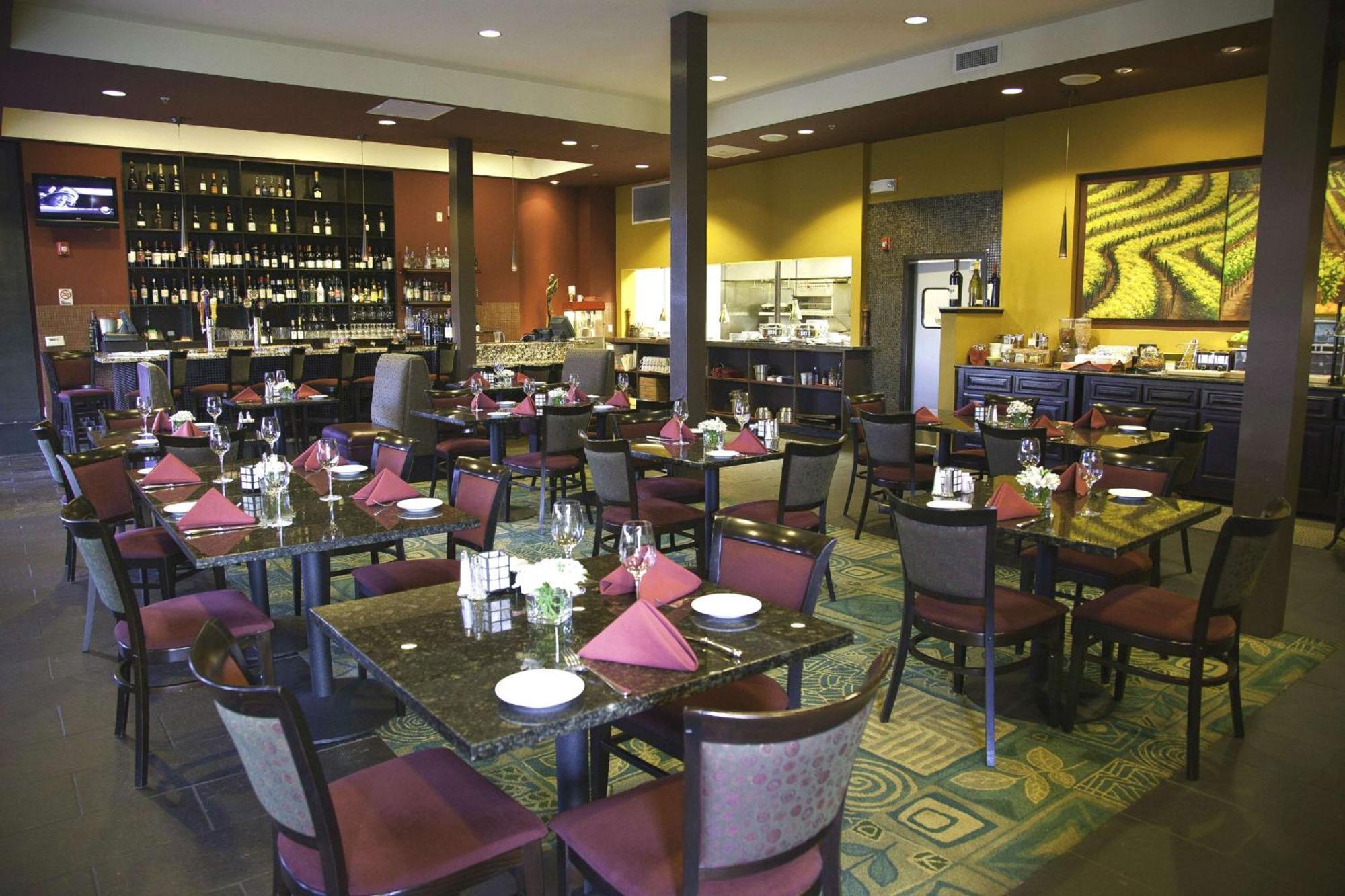 Doubletree By Hilton Napa Valley - Американ Кениън Екстериор снимка